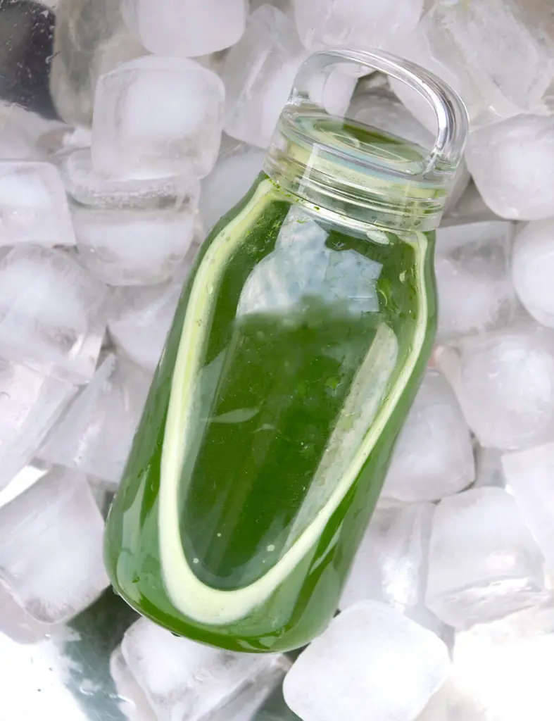 TSK20381_BOTELLA MATCHA TO GO_02.webp